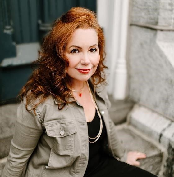 Professor Dana Kinsey Headshot