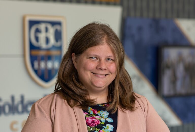 brittanie-krauss-headshot-2